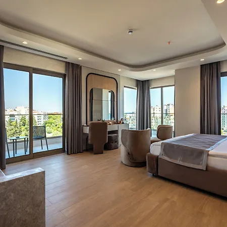 Hotel Awen Lara