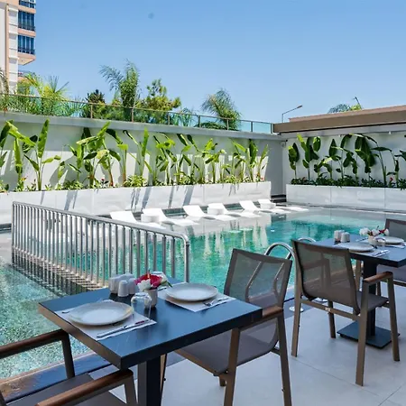 Awen Lara Hotel
